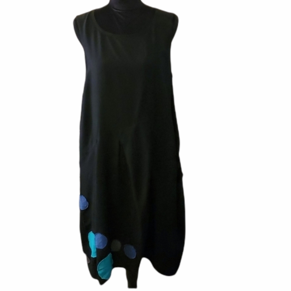 Size XS Redwood Court Black Dot Dress